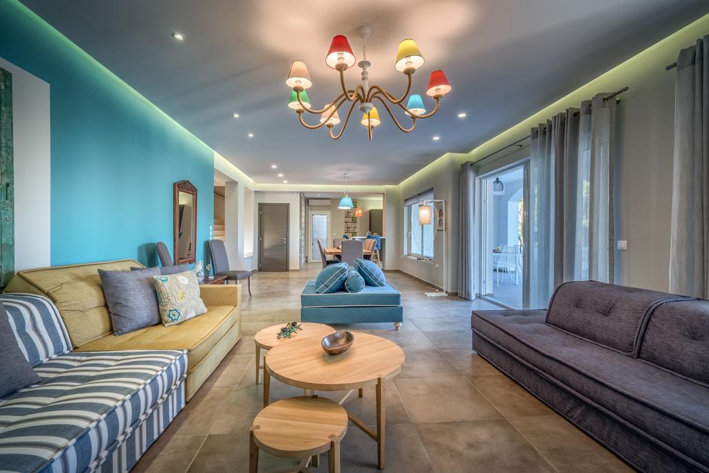 Villa Rivazzurra Beachfront Luxury *