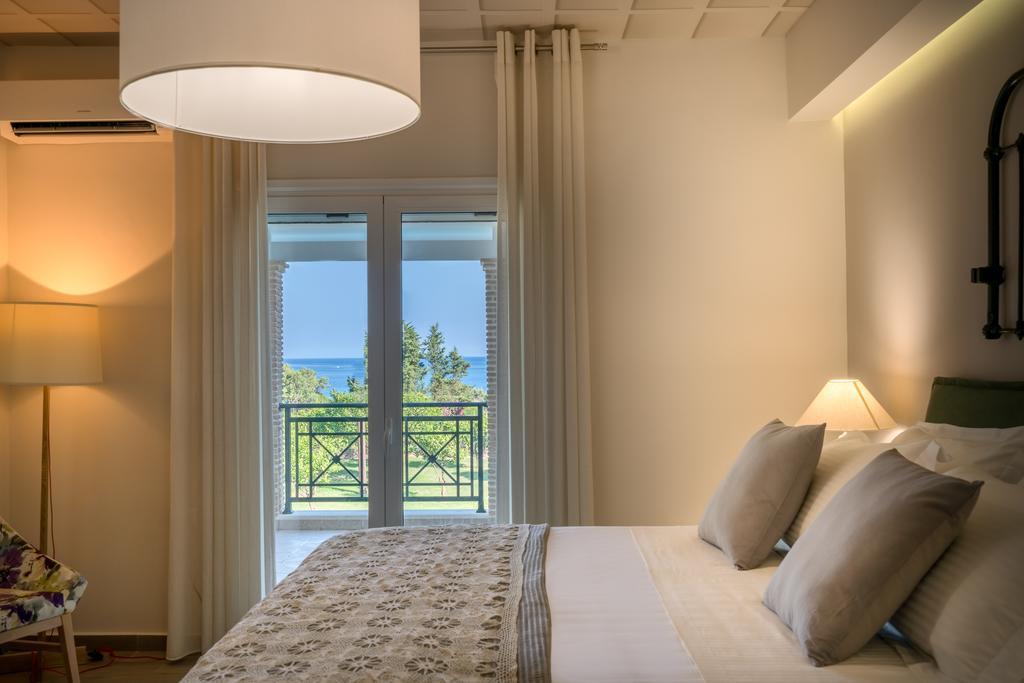 Rivazzurra Beachfront Luxury * Lithakia (Zakynthos)